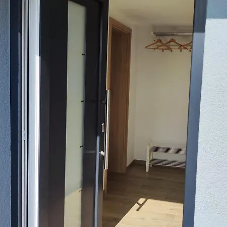Berghaus Apartment *